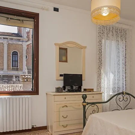 Casa San Giovanni E Paolo Venice Exterior photo
